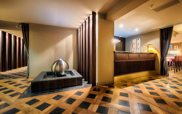 Mondrian Suites Berlin Checkpoint Charlie