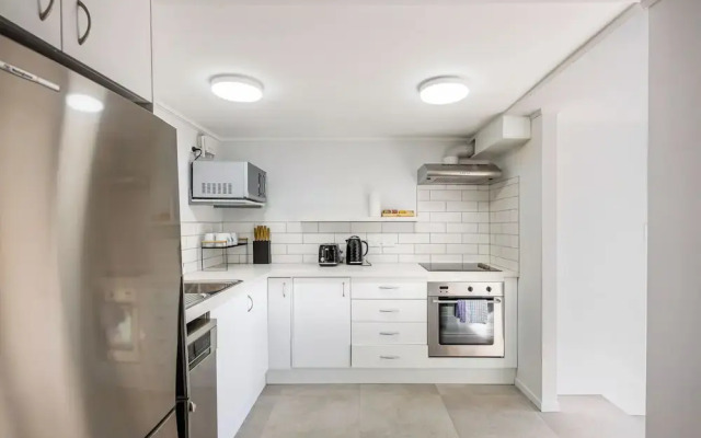 Riches Serendipity Home with Parking