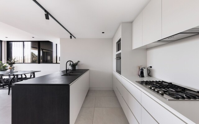 The Horizon Apartments by Urban Rest