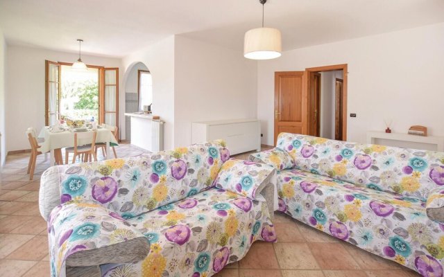 Nice Home in Camaiore With 3 Bedrooms, Wifi and Outdoor Swimming Pool
