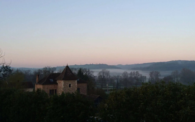 Hotel La Bastie D Urfe