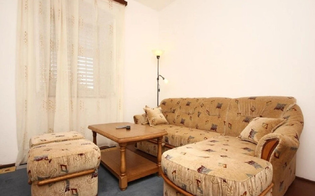 Nevenkos - 20 m From Beach - A1