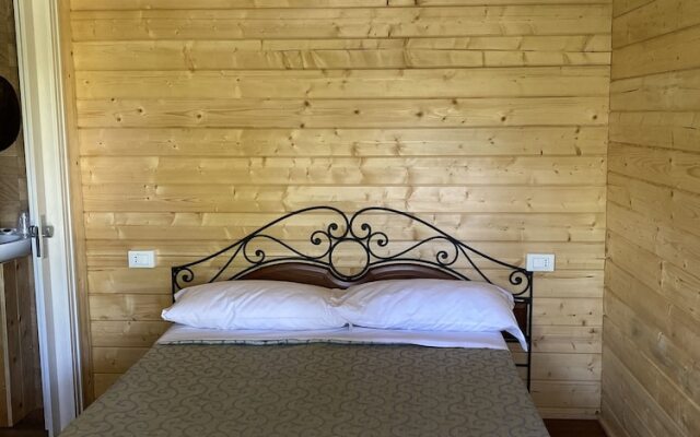Holiday House Sullalbero Rural eco in Alba