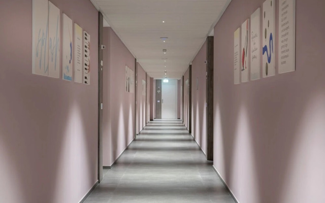 Youmami Lifestyle Suite Hotel