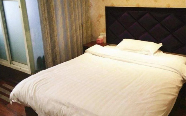 The Seventh Fashion Hotel