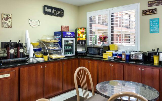 Rodeway Inn Panama City