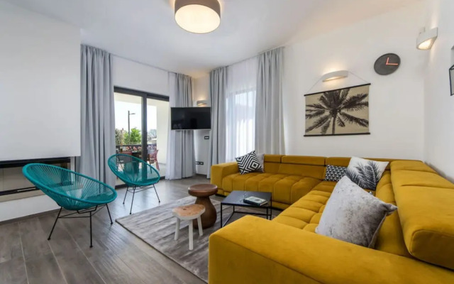 Zen Comfortable Holiday Residence