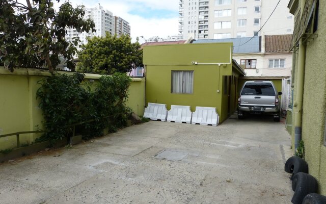 Hostal Blest Gana