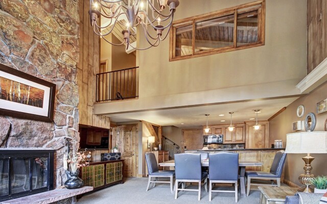 Lodge at Vail C354