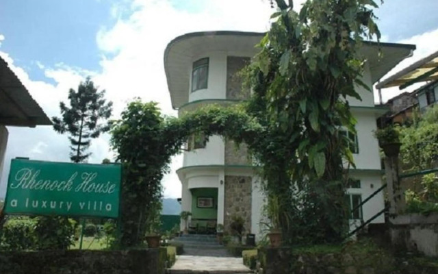 Rhenock House (a luxury villa)