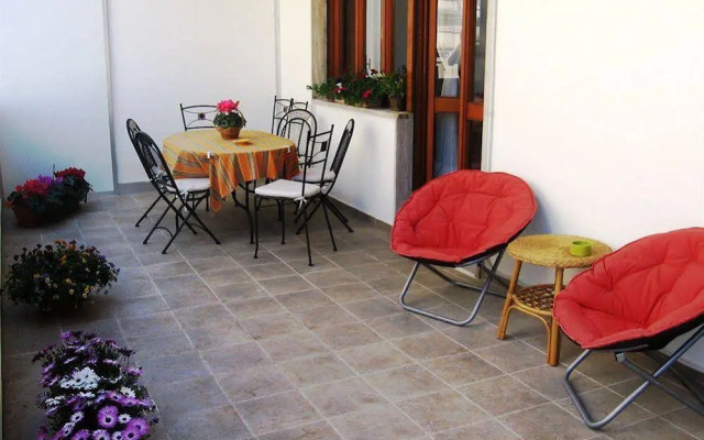 B&B Piazza 300mila