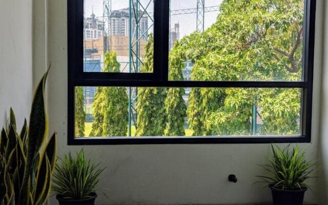 HOLY SHEET Hostel