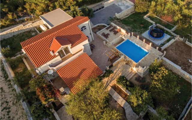 Four-Bedroom Holiday Home in Kastel Novi