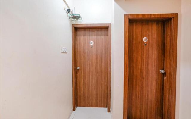 Fabhotel Himalay Guest House