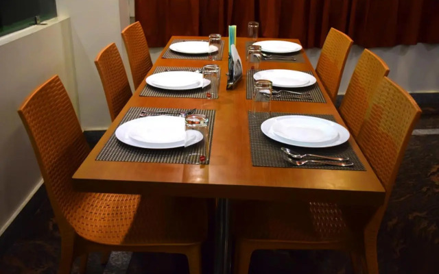 Hotel Anand International