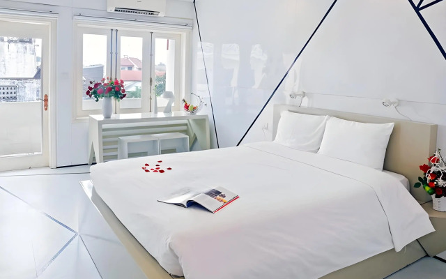 Thang Long Espana Hotel