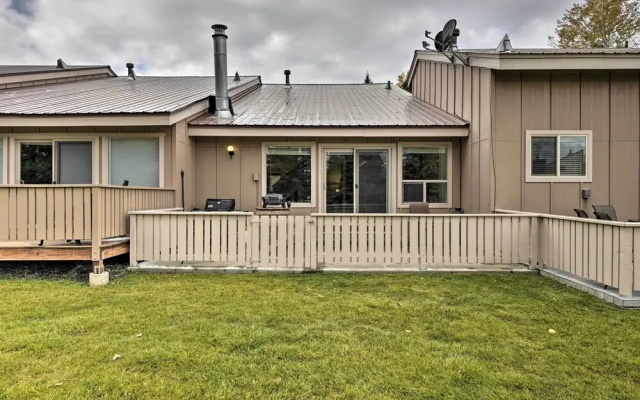 Pagosa Springs Townhome w/ Mountain Views!