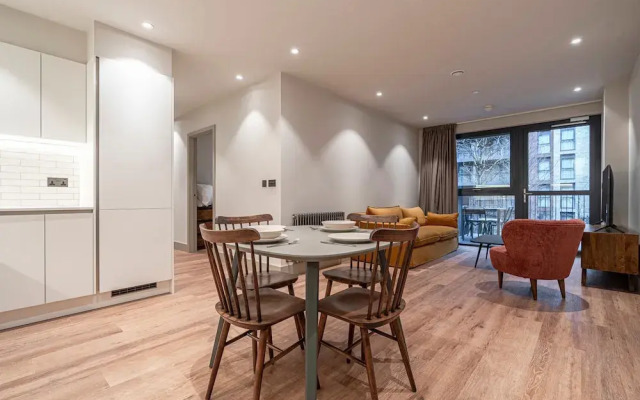 Stylish North London Apartment