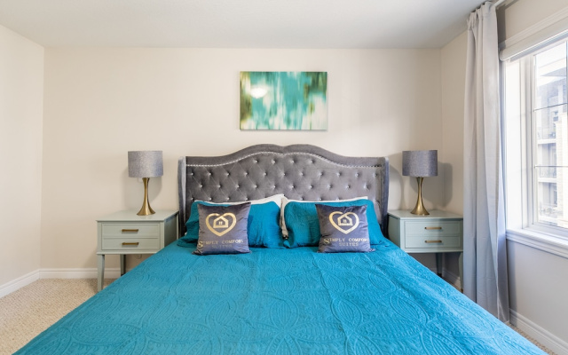 GLOBALSTAY. Modern Lake Ontario Townhomes