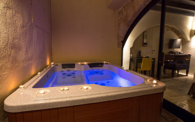 Allegory Boutique Hotel
