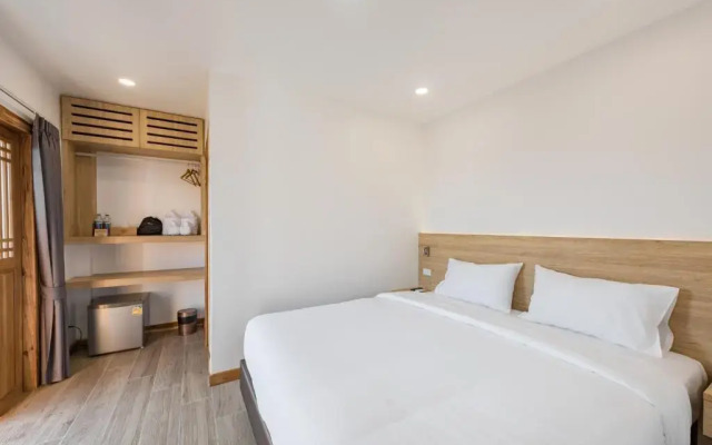 Chiangkhan River Walk Hotel