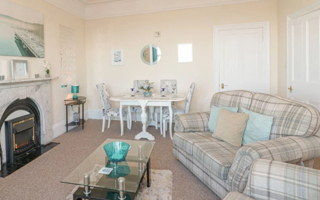Llys Madoc, First Floor Flat