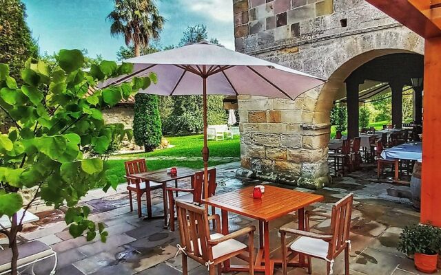 Palación de Toñanes