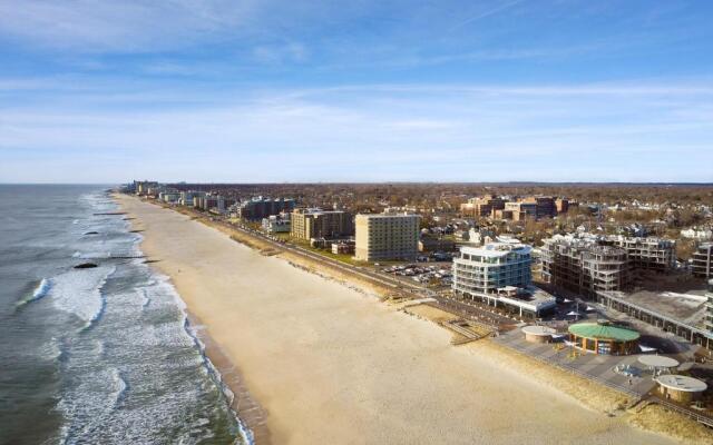 Wave Resort