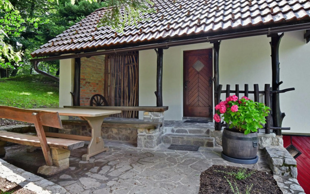 Sweet Stay Forest House