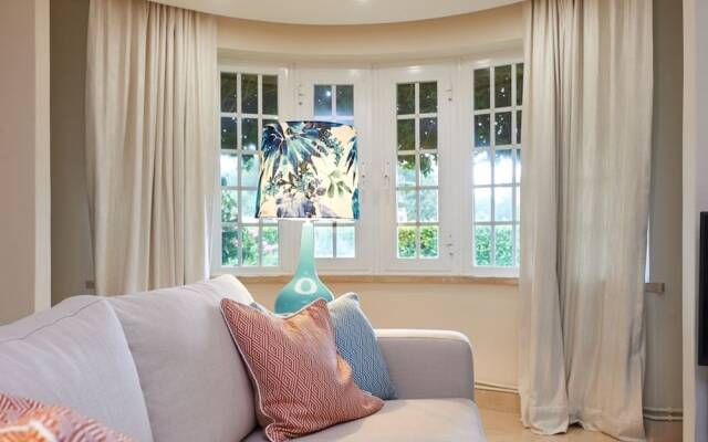 Seafront Beach Villa - Unit 2