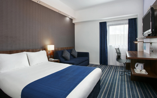 Holiday Inn Express Belfast City by IHG