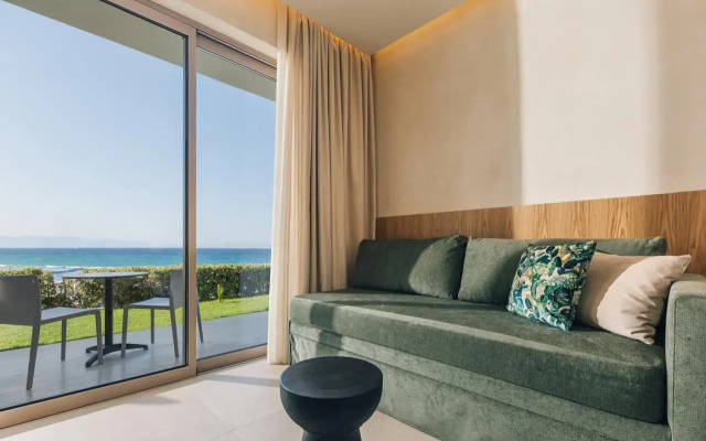 Alexandra Beach Resort & Spa