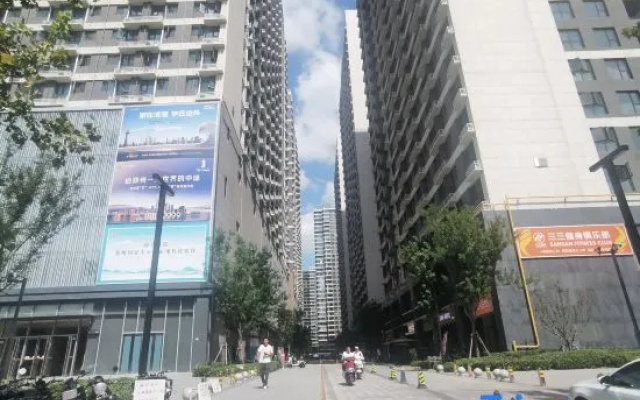 Park Su Fengyi Audio and Video Hotel (Zhengzhou North Ring Aquarium) – Exterior – Zhengzhou