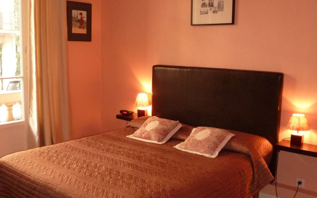 Hotel Victor Hugo