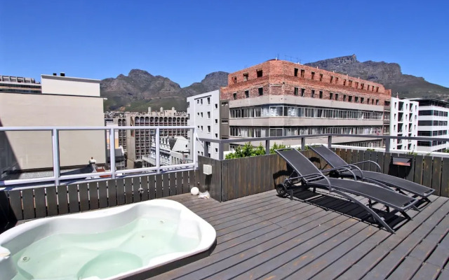 Bandar Place - Two Bedroom Aparthotel, Sleeps 4