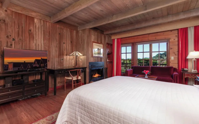 The Stanford Inn By The Sea Eco-Resort