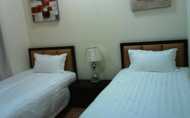 Hypermall Apartment