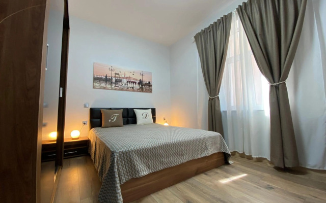 - La Luna - High-end 2BD Flat in the TOP centre