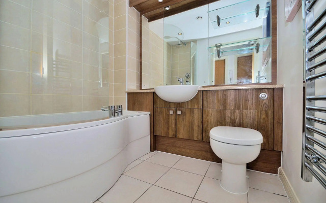 Racecourse Serviced Apartments