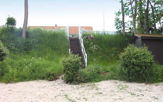 6 Person Holiday Home in Praesto