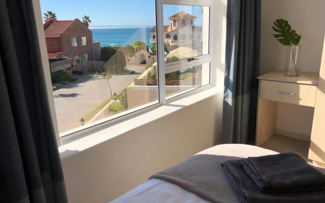 'On Point' Beach House - Jeffreys Bay