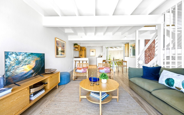 2-bed Coastal Haven With Pool by Sunshine Beach – Guest Rooms – Sunshine Beach