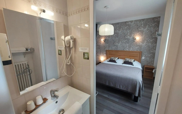 Logis Hôtels - Chez Terrassier - Hôtel et Restaurant
