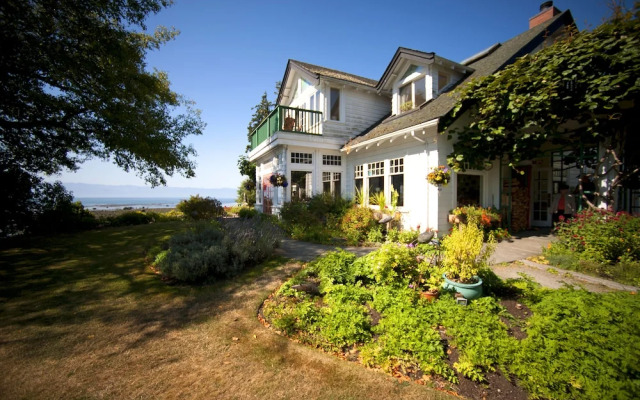 Sooke Harbour House