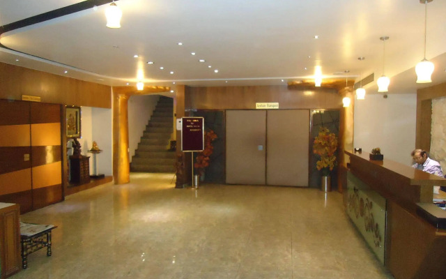Maan Residency Hotel