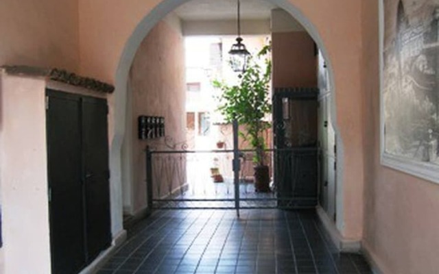 penthouse Papavero int21