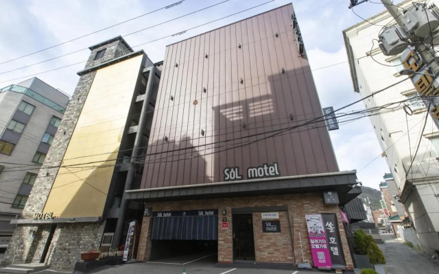 Sol Motel
