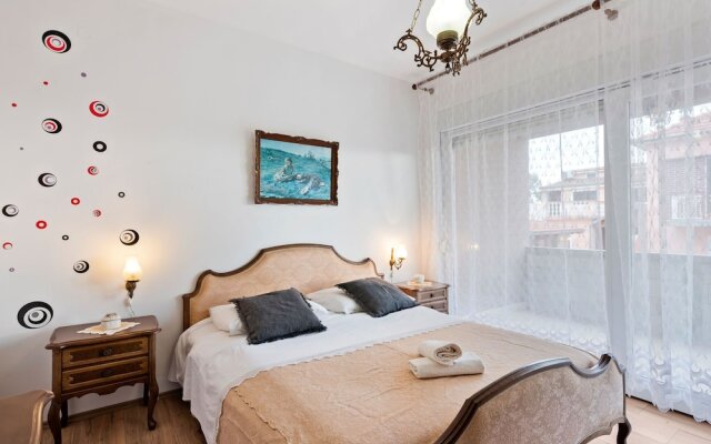 Lovely Apartment in Pakoštane With Private Swimming Pool