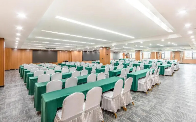 Madison Hotel Pingdingshan Government