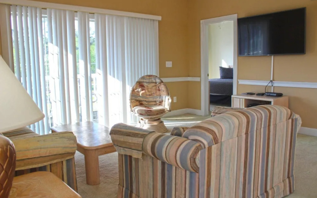 Comfortable & Spacious Villa at Myrtlewood